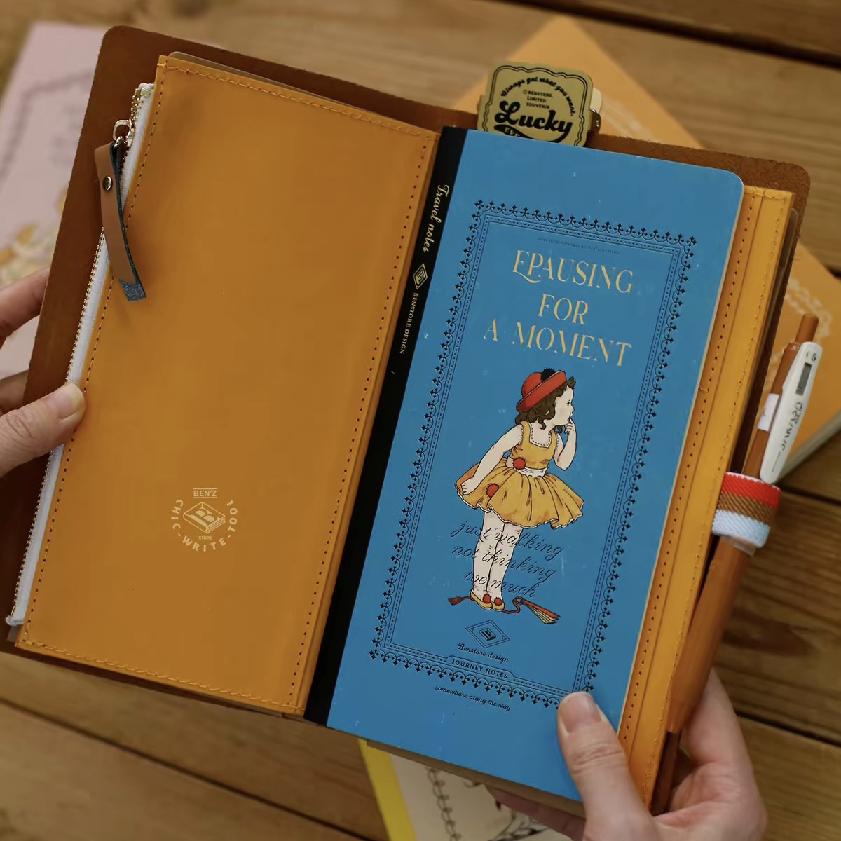 Quaderno Vintage Stampato con  - Vintage Collectible Magazines recensione e prezzo