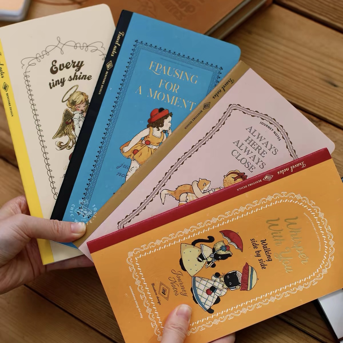 Quaderno Vintage Stampato con  - Vintage Collectible Magazines recensione e prezzo