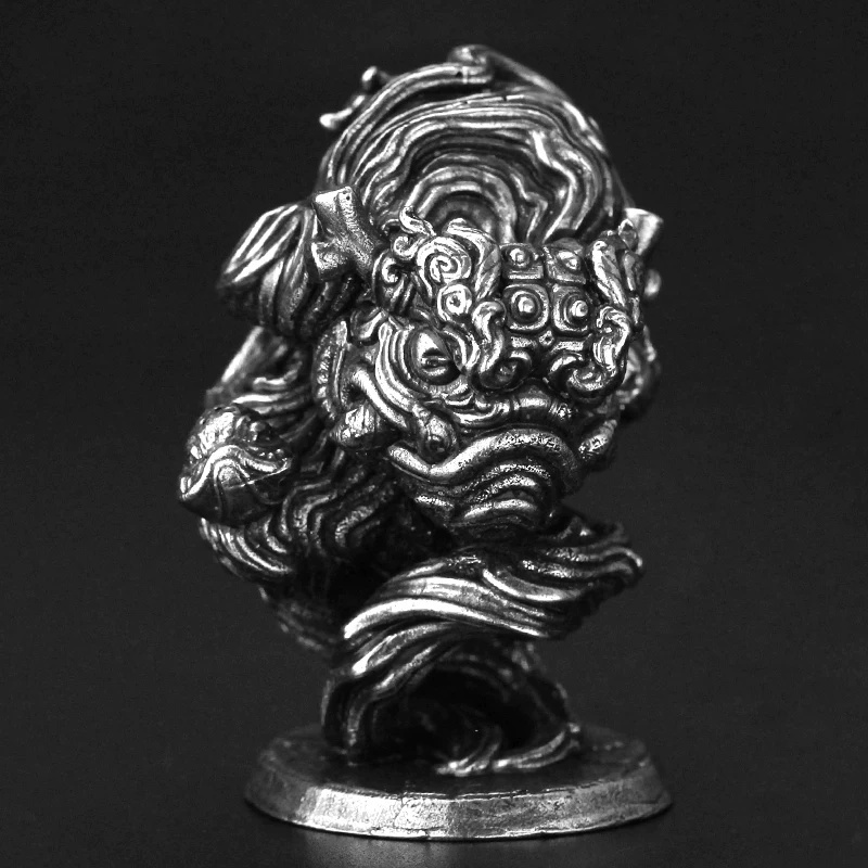 Miniatura di Leone Cinese in R - Vintage Collectible Ornaments recensione e prezzo